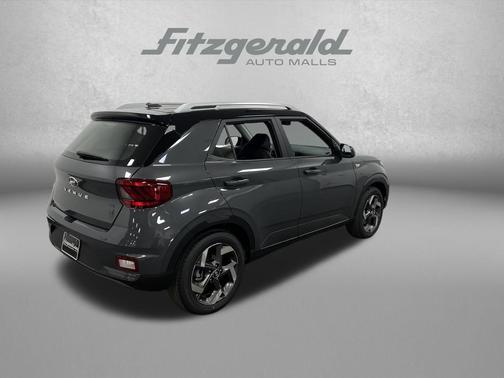 2026 Hyundai VENUE SEL w/Two-Tone Roof