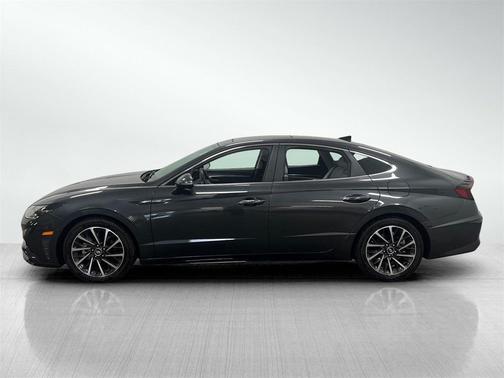 2022 Hyundai SONATA Limited
