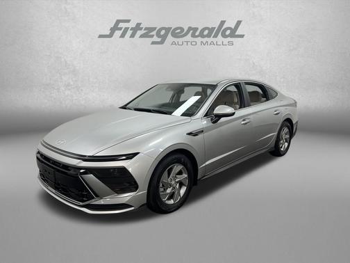 2025 Hyundai SONATA SE