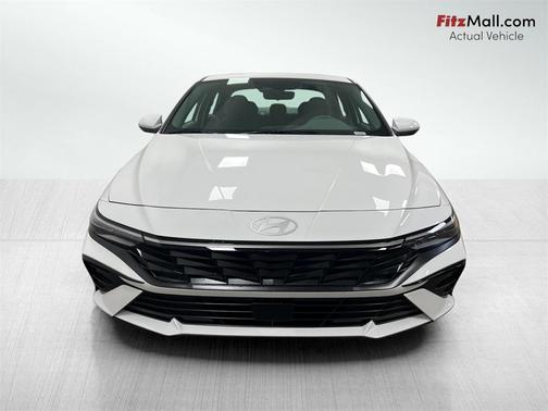 2025 Hyundai ELANTRA SEL
