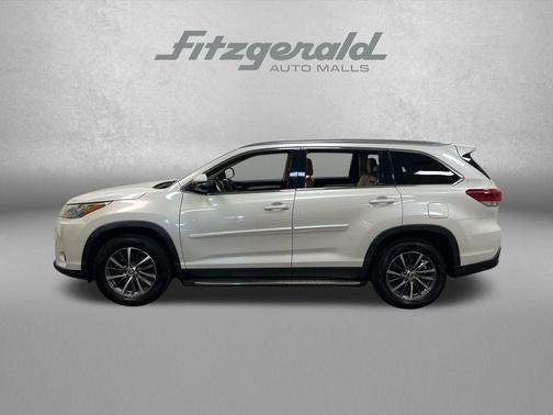 Blizzard Pearl 2019 Toyota Highlander XLE