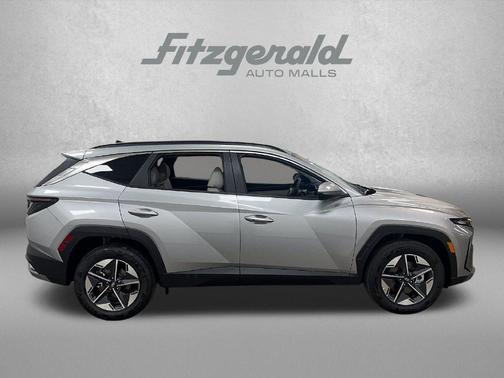 Shimmering Silver 2026 Hyundai TUCSON Hybrid SEL Convenience