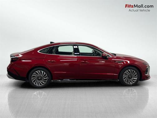 2025 Hyundai SONATA Hybrid Limited