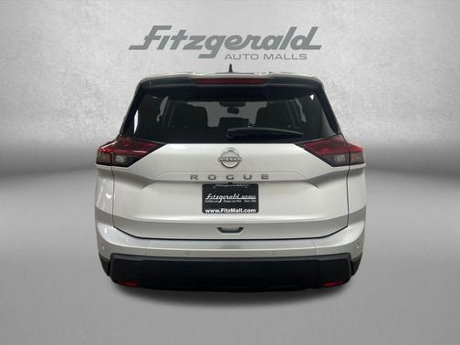 Brilliant Silver Metallic 2024 Nissan Rogue S