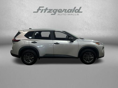 Brilliant Silver Metallic 2024 Nissan Rogue S