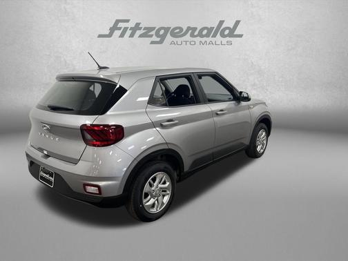 2026 Hyundai VENUE SE