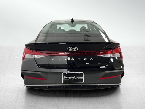 2025 Hyundai ELANTRA Sport