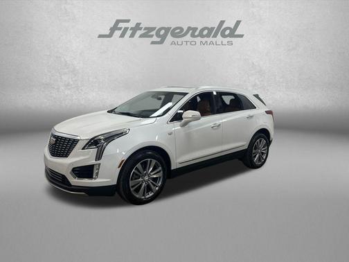 Crystal White Tricoat 2025 Cadillac XT5 Premium Luxury