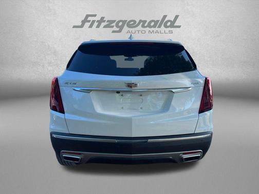 Crystal White Tricoat 2025 Cadillac XT5 Premium Luxury