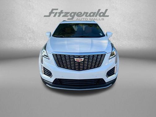 Crystal White Tricoat 2025 Cadillac XT5 Premium Luxury
