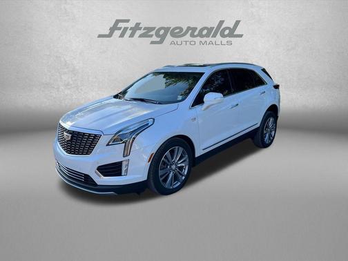 Crystal White Tricoat 2025 Cadillac XT5 Premium Luxury
