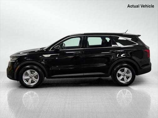2022 Kia Sorento LX