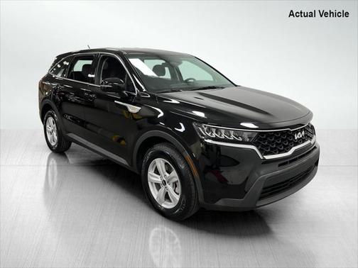 2022 Kia Sorento LX