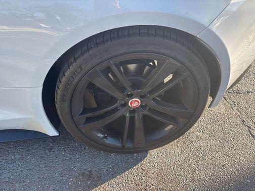 2017 Jaguar F-TYPE Premium