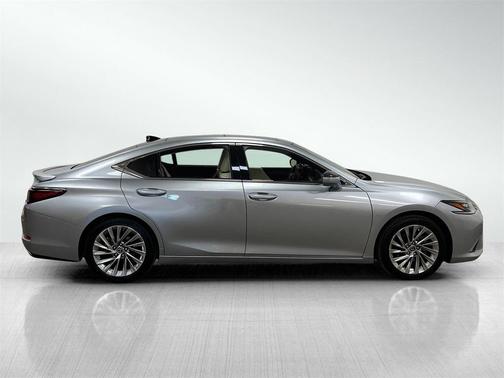 2022 Lexus ES 350 Ultra Luxury