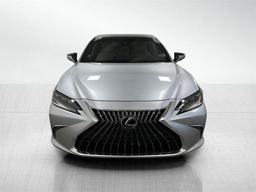2022 Lexus ES 350 Ultra Luxury