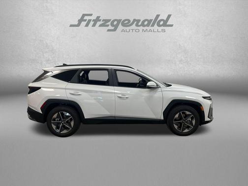 White Pearl 2026 Hyundai TUCSON SEL Premium