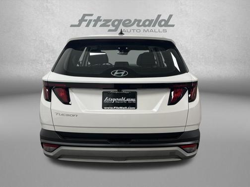 2025 Hyundai TUCSON SE