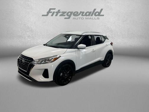 Fresh Powder 2024 Nissan Kicks SV
