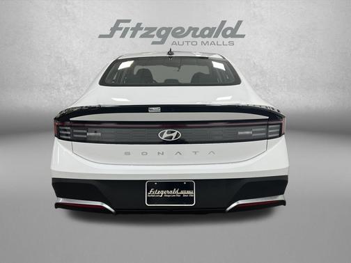 2026 Hyundai SONATA SE