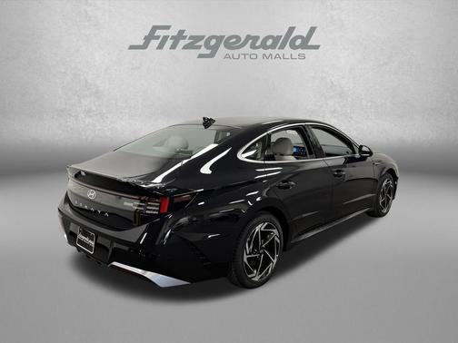 2026 Hyundai SONATA SEL