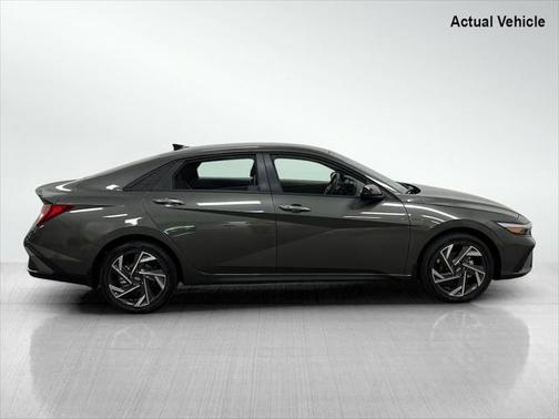 2025 Hyundai ELANTRA Sport
