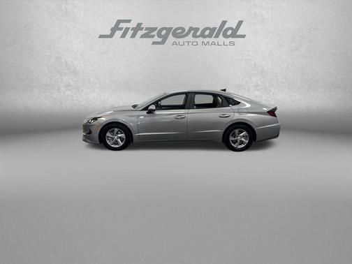 2023 Hyundai SONATA SE