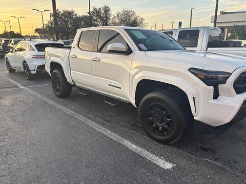 2024 Toyota Tacoma SR5