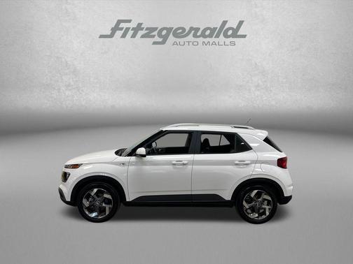 Lunar White 2025 Hyundai VENUE SEL