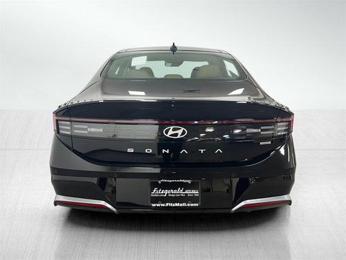 2024 Hyundai SONATA Hybrid Limited