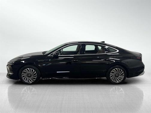 2024 Hyundai SONATA Hybrid Limited