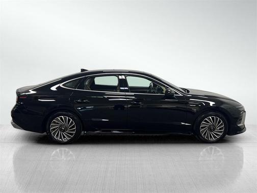 2024 Hyundai SONATA Hybrid Limited