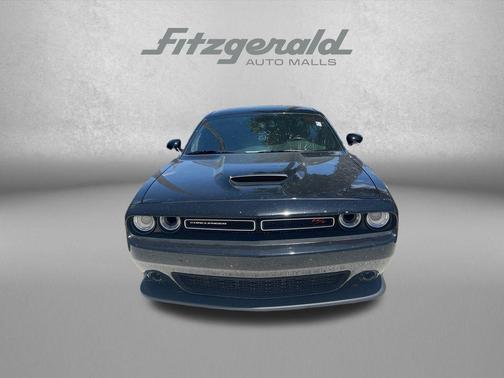 Pitch Black Clearcoat 2023 Dodge Challenger R/T