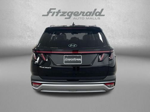 Phantom Black 2026 Hyundai TUCSON SEL Premium
