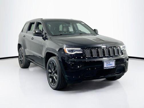 2022 Jeep Grand Cherokee Laredo