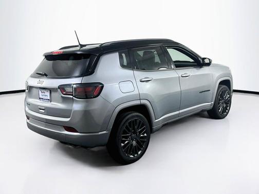 Billet Silver Metallic Clearcoat 2022 Jeep Compass High Altitude