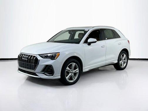 Glacier White Metallic 2020 Audi Q3 45 S line Premium