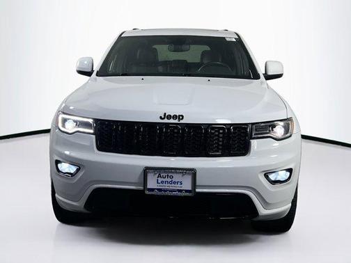 2022 Jeep Grand Cherokee Laredo