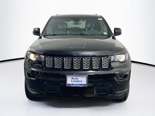 2022 Jeep Grand Cherokee Laredo