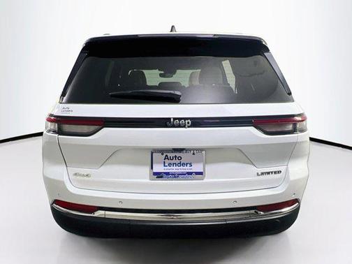 Bright White Clearcoat 2023 Jeep Grand Cherokee Limited