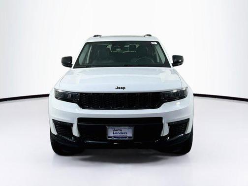 Bright White Clearcoat 2023 Jeep Grand Cherokee L Limited