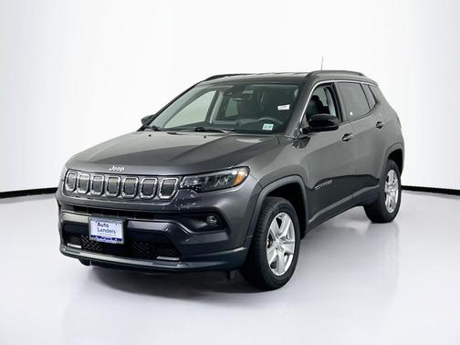 Granite Crystal Metallic Clearcoat 2022 Jeep Compass Latitude