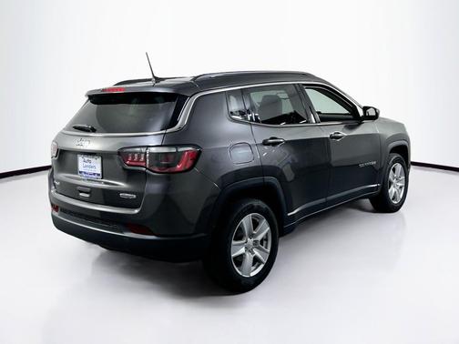 Granite Crystal Metallic Clearcoat 2022 Jeep Compass Latitude