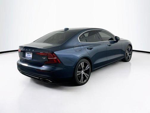 2021 Volvo S60 T5