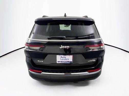 Diamond Black Crystal Pearlcoat 2023 Jeep Grand Cherokee L Limited
