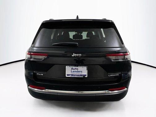 2022 Jeep Grand Cherokee Laredo