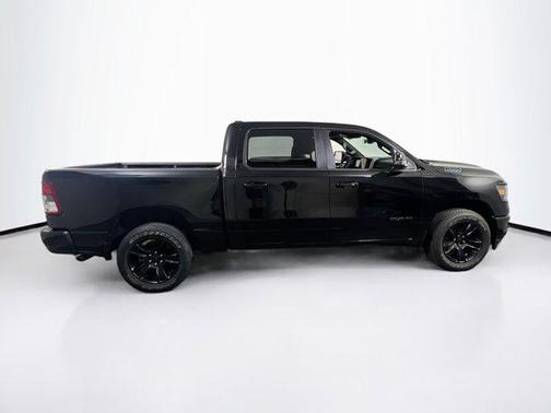 Diamond Black Crystal Pearlcoat 2023 RAM 1500 Big Horn/Lone Star