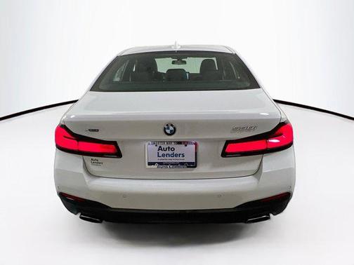 2022 BMW 530 i xDrive