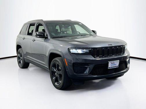 2022 Jeep Grand Cherokee Altitude