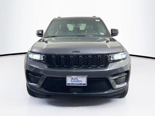 2022 Jeep Grand Cherokee Altitude